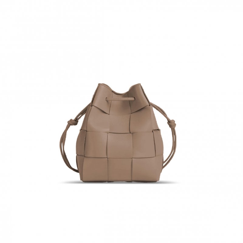 (image for) BOTTEGA VENETA LARGE CASSETTE BUCKE 680218VCQC43030 (18*14*14cm)