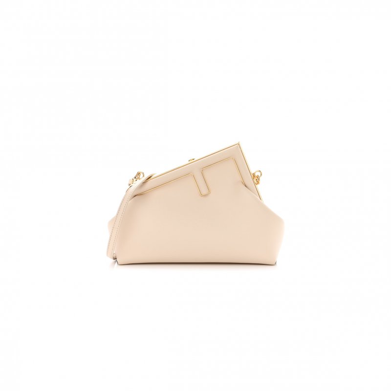 (image for) FENDI SHINY NAPPA SMALL FENDI FIRST NUVOLA (26*18*9.5cm)