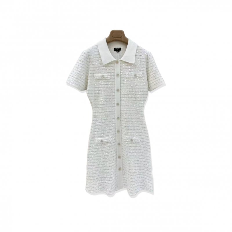 (image for) CHANEL WHITE SEQUINED KNIT TOP