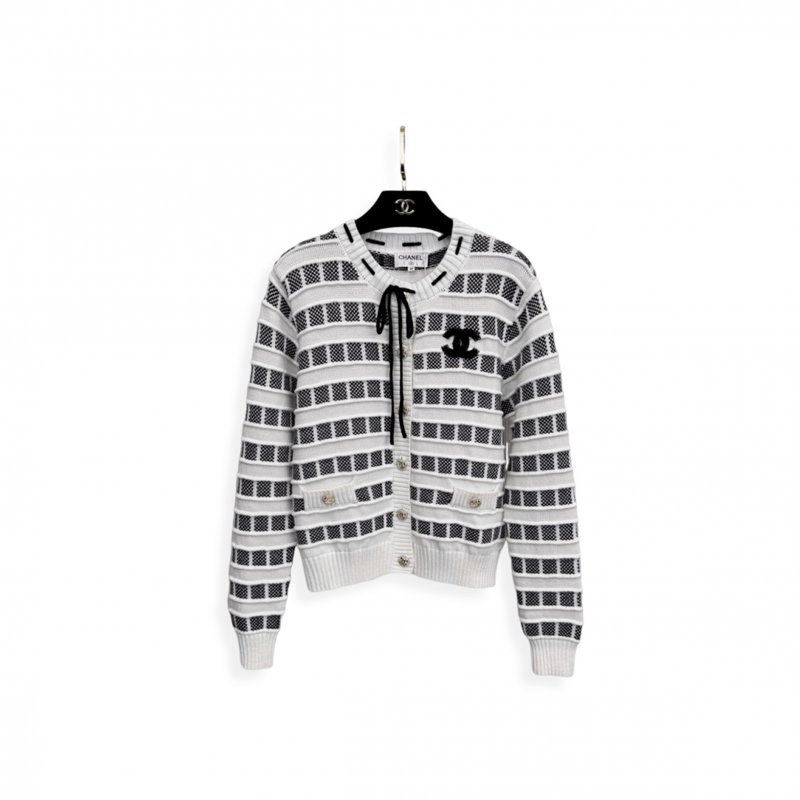 (image for) CHANEL WHITE STRIPED CARDIGAN